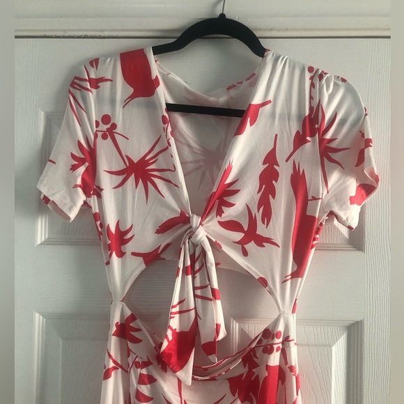 White and red long dress - Picture 4 of 4